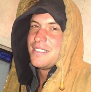 Meet your Posher, Joshua